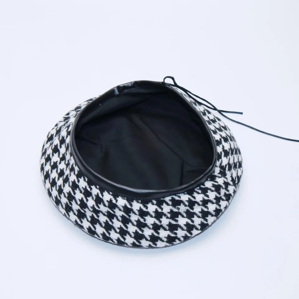 Hillary Classic Houndstooth Beret