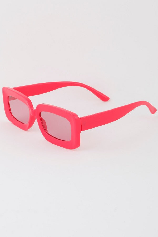 Minimalistic Thrills Rectangular Sunnies